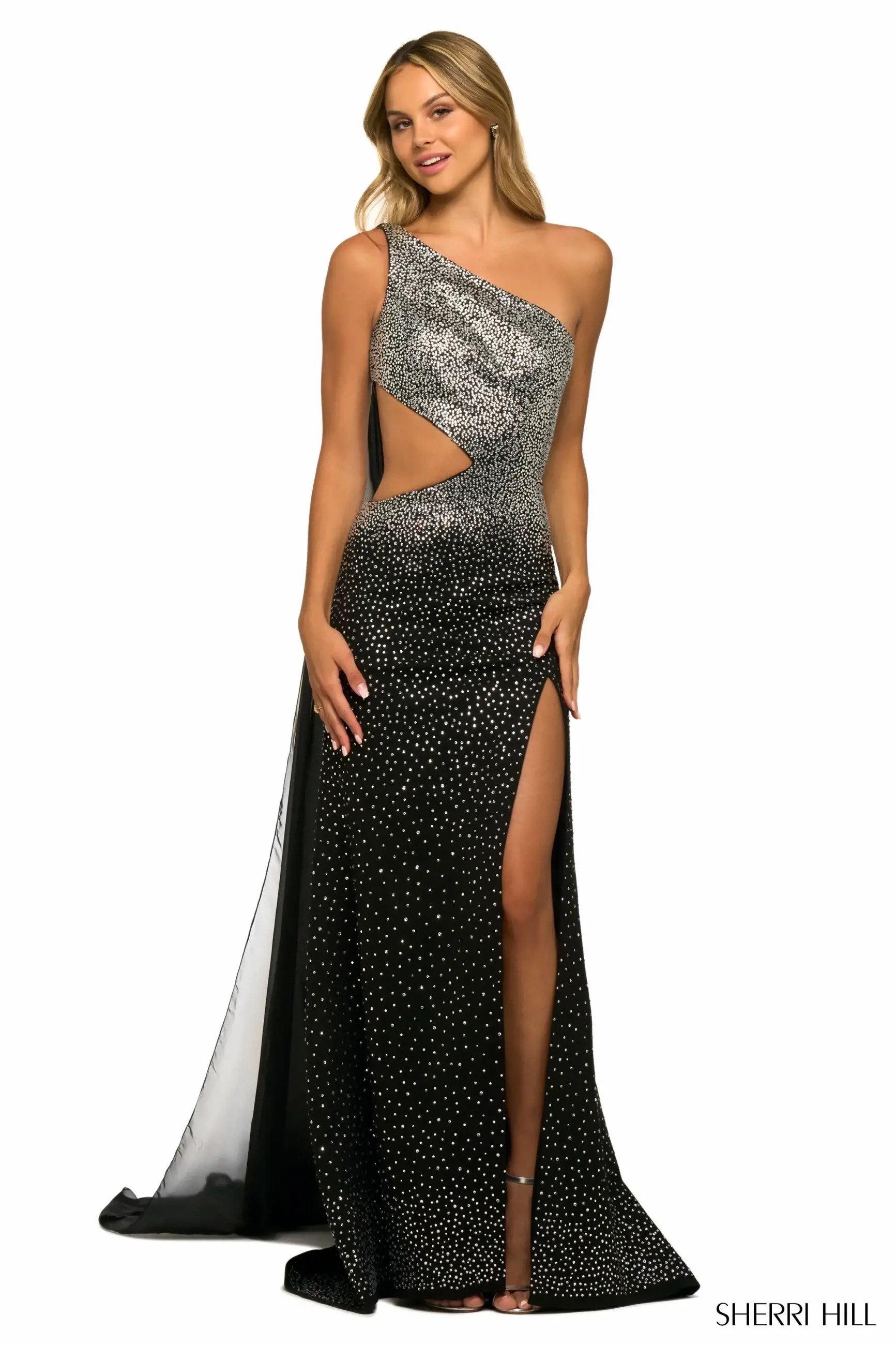Model wearing a Sherri Hill Prom dress